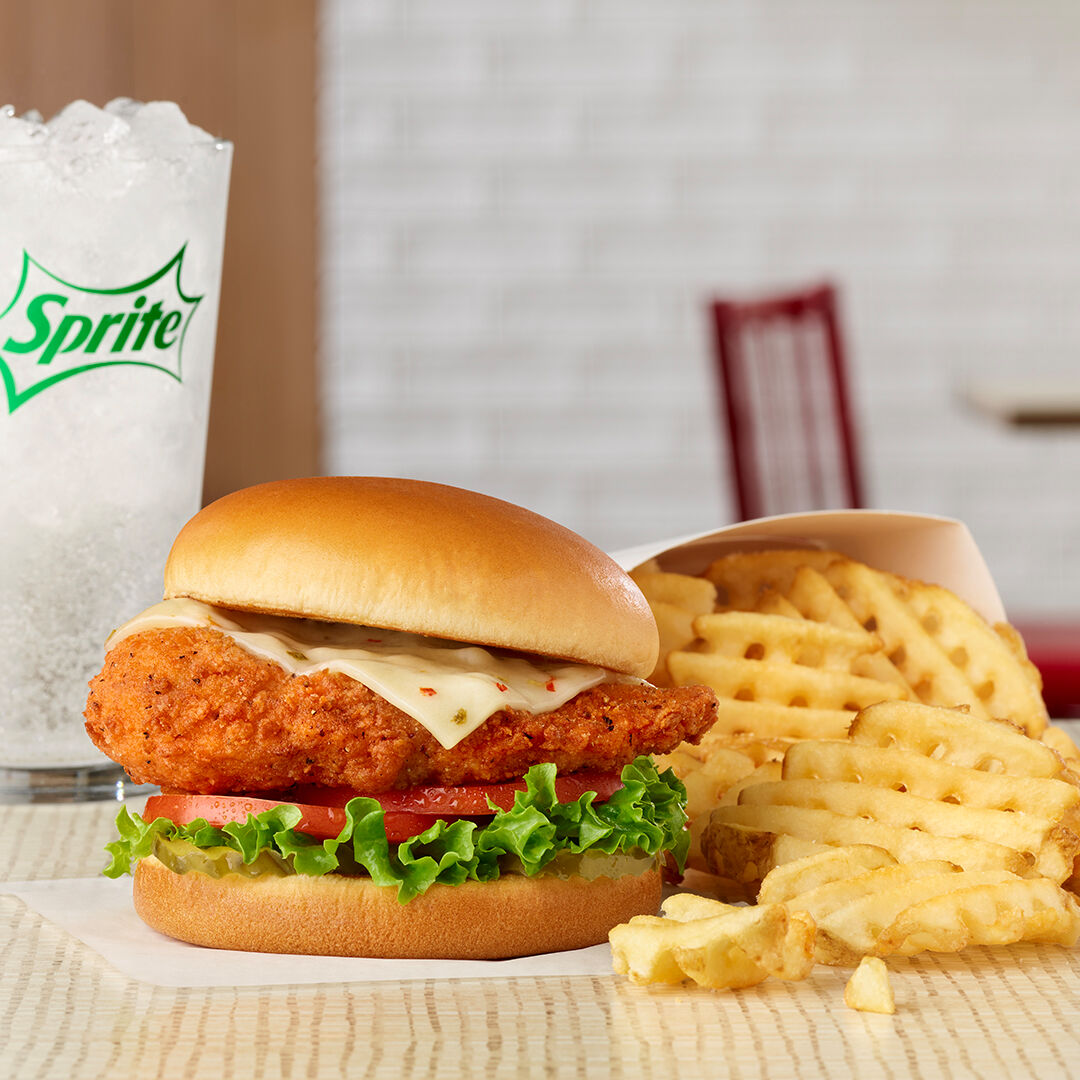 Spicy Flavours to Savour in the Spicy Deluxe Sandwich | Chick-fil-A Canada